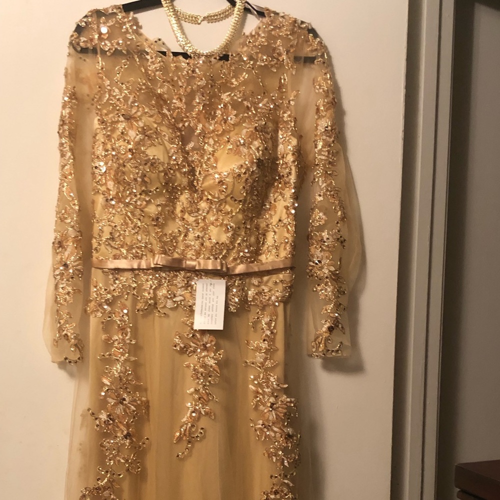 Gold Formal  gown.Worn once.